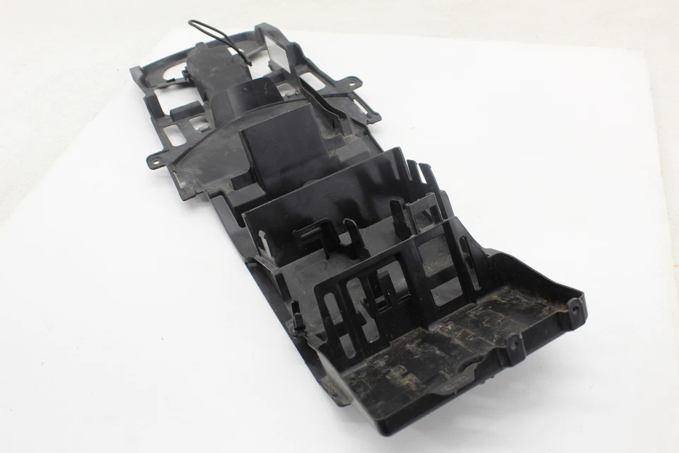 Bandeja de batería trasera de plástico para Suzuki GSXR600 GSXR750 2011-2025 Foto 2 de 4