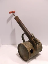 VTG HUDSON Galvanized Drum Pesticide Sprayer Rusty Tube W/Wood handle Primitive