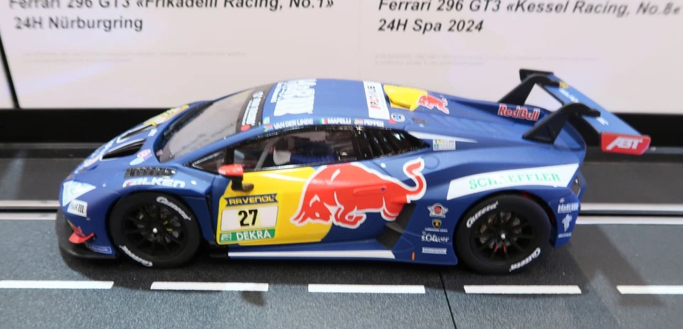 Carrera 23985 Digital 1:24 Lamborghini Huracan GT3 Evo2 Abt-Sportsline No 27 - image 2 of 3