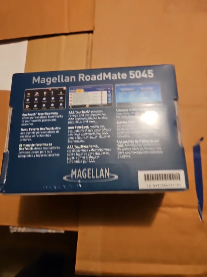 Magellan RoadMate 5045 Automotive Mountable - Image 2 of 2