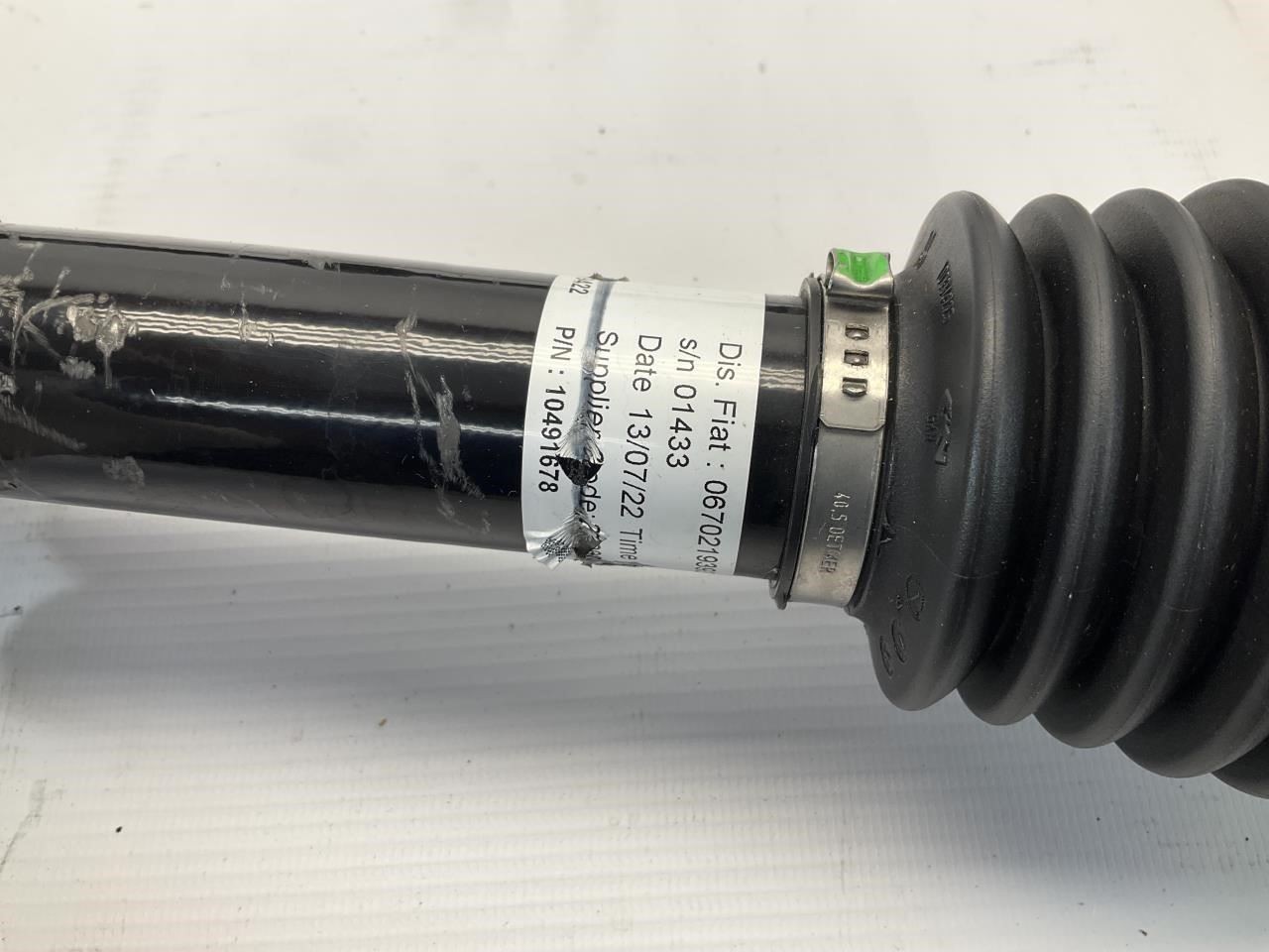 22-24 Maserati MC20 M240 Axle Shaft Kit Left + Right 673015581 670219393 Q