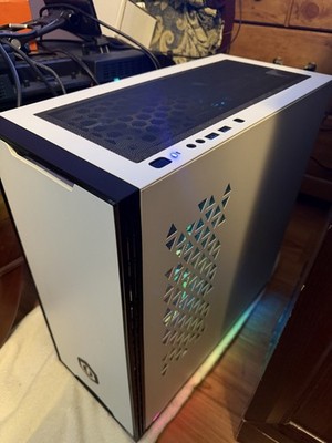 CyberPowerPC Gaming Desktop - AMD Ryzen 7 3700X - 16GB Memory - AMD Radeon RX580