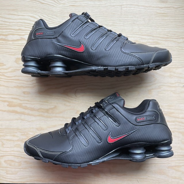 nike shox nz black red