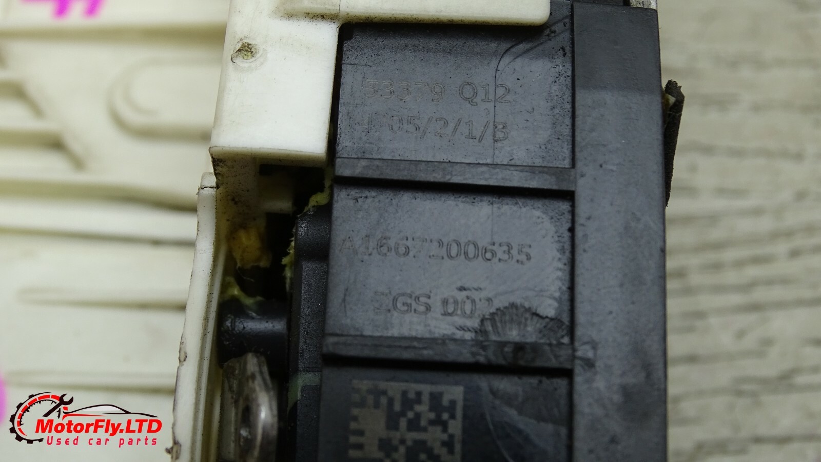 2014 MERCEDES A CLASS AMG DRIVERS FRONT RIGHT DOOR LOCK 