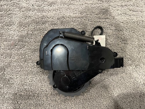 Samsung POWERbot R7040 R7065 R7070 R7090 Left Wheel & Motor Assembly - Picture 2 of 3
