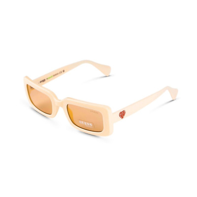 Guess Sunglasses GU 8262 25E Ivory Frame Guess Sunglasses GU8262 25E Beige Rectangular Full Rim 54mm  main image 3