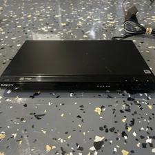 Sony DVP-SR200P DVD / CD Player Tested Working 2011 Composite Video 6W Black