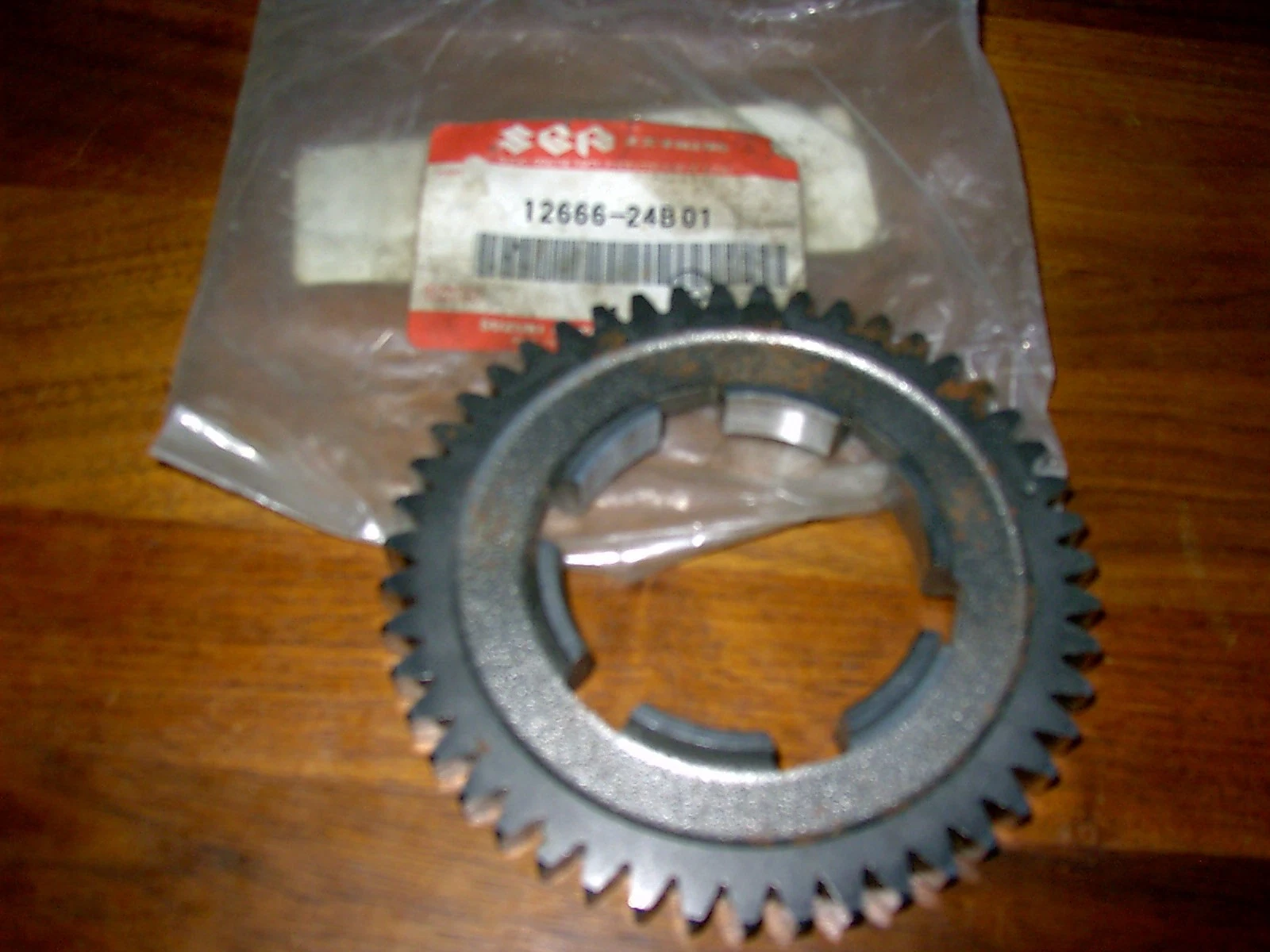 GEAR, BALANCER DRIVEN