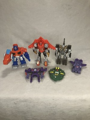 set of Transformers: Robots in Disguise (2015) action figures,
