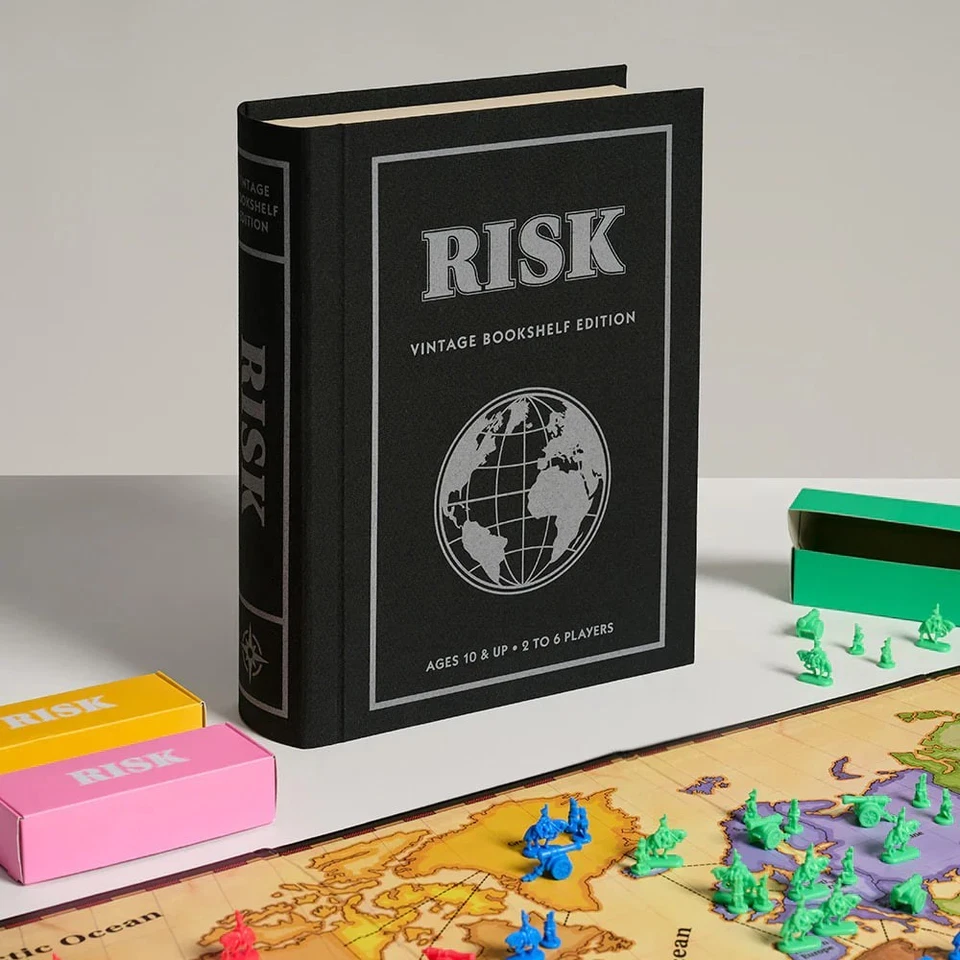 WS Game Company Risk Edición Estantería Vintage - Envío Gratis Foto 2 de 4