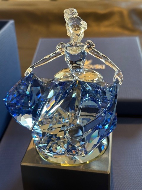 Swarovski Crystal 2015 Cinderella Figurine, Limited Edition MIB