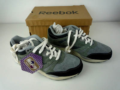 Reebok Hexalite GS VENTILATOR SNEAKER UK 7,5 / EU41 GRAU WEISS & SCHWARZ MIT ETIKETT