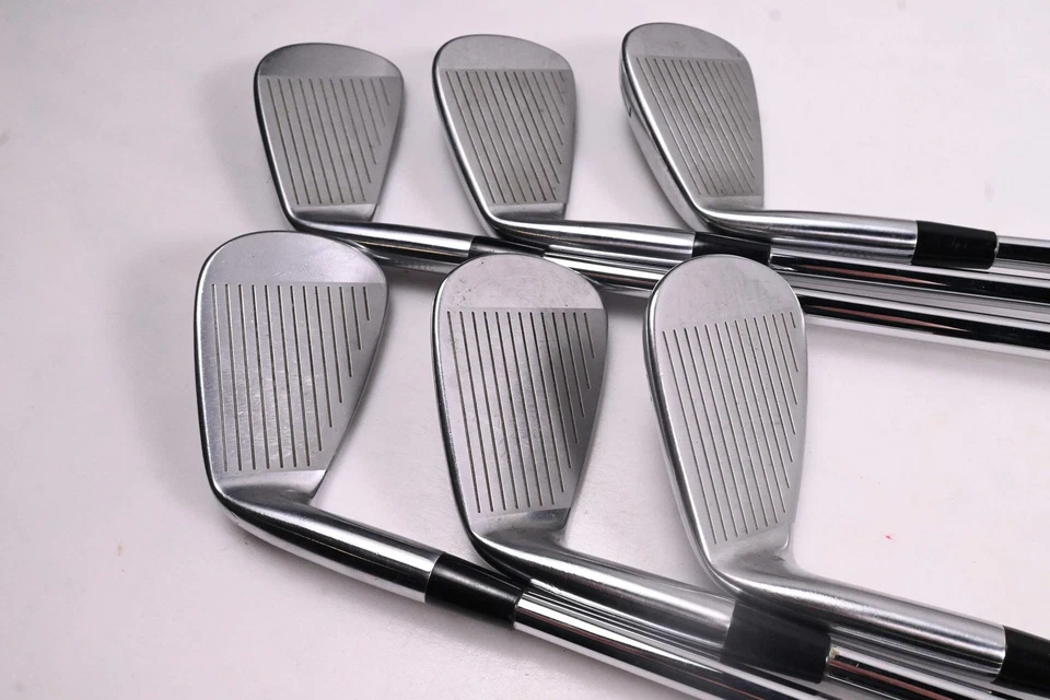 Mizuno Pro 223 Irons / 5-PW / X-Flex Dynamic Gold 120 X100 Shafts - Image 3 of 4