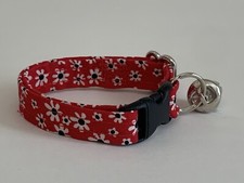 FLOWERS ON RED ADJUSTABLE BREAKAWAY CAT COLLAR