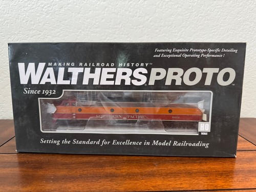 Walthers Proto 920-48752 Southern Pacific Daylight E9A #6051 DCC Ready