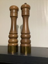 Vintage Salt Shaker Pepper Grinder Made In Japan Wood Large 10   R 