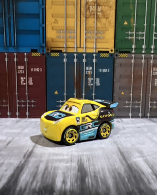 NEW 2024 DISNEY PIXAR CARS MINI RACERS GRC SERIES 1 CRUZ RAMIREZ GRC DINOCO  51