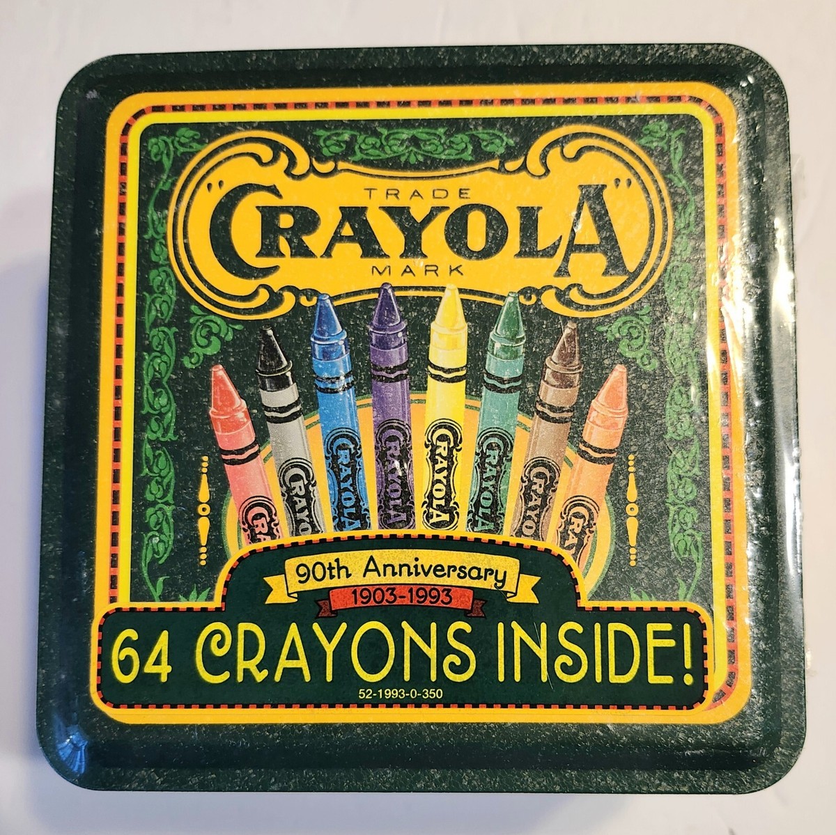 Kancolo　ジーベン90缶 Vintage 1903 - 1993 Crayola 90th Anniversary Tin with 64 Crayons