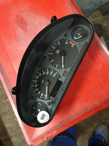 Tacho Kombiinstrument BMW 3er 318i e36  6211-8360484 compact  110008645003A