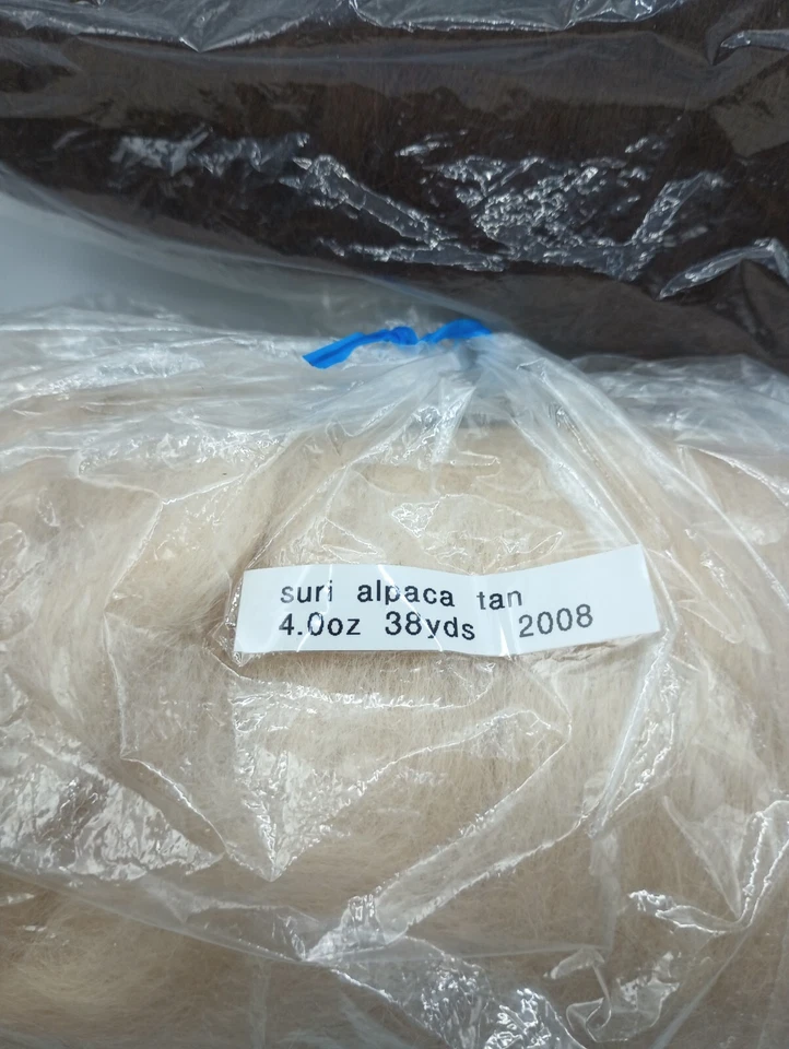 100% Suri Alpaca Roving 8oz Lot - White & Brown Natural READ - Image 2 of 4