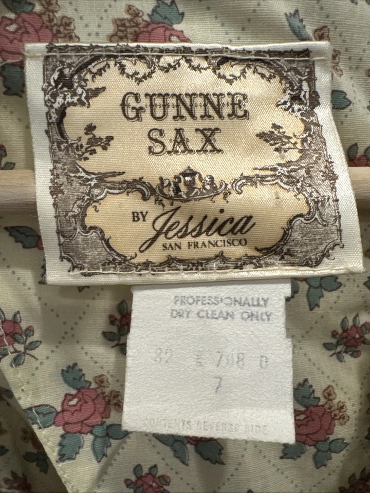 Vestido Vintage Años 70 Gunne Sax Verde Terciopelo y Marfil Blanco Floral Corsé Foto 3 de 4