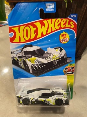 2025 Hot Wheels #174 HW Exotics 2/5 PEUGEOT 9X8 HYPERCAR White w/Black 10 Spokes