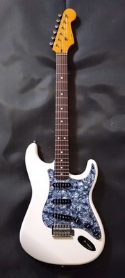 Squier by Fender Stratocaster