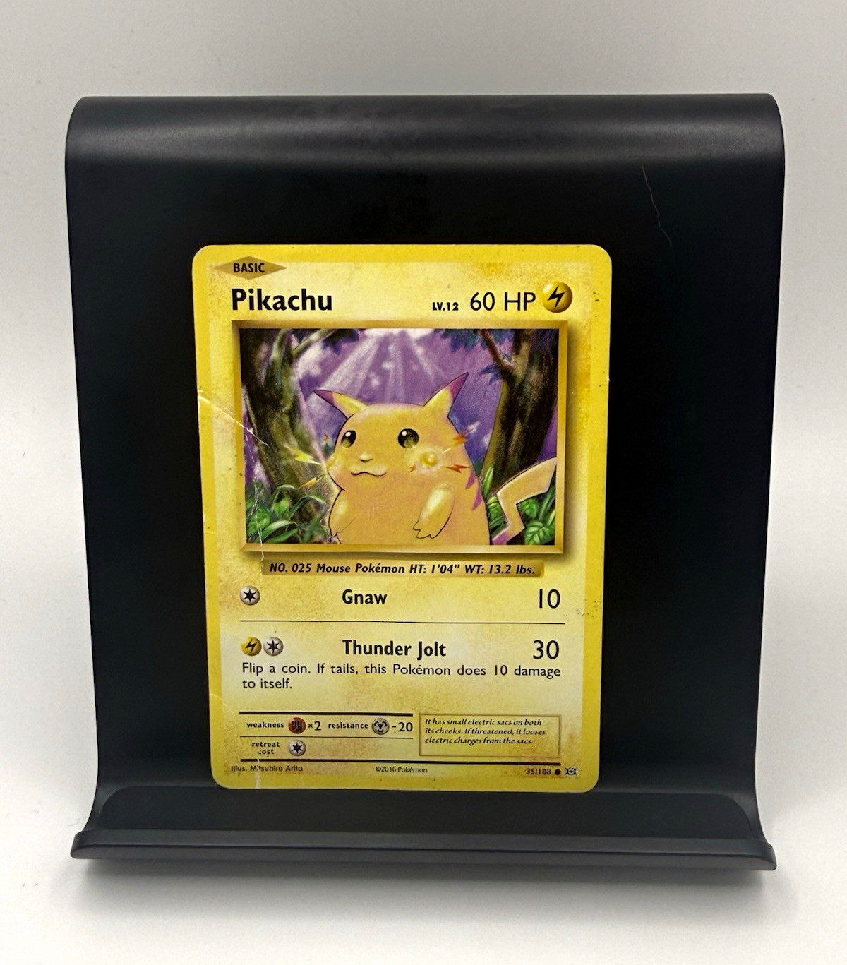 Pikachu Pokémon TCG Evolutions Card 035/108 2016 English Damaged
