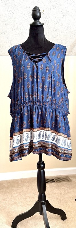 Maurices 2X Blue Patterned Sleeveless Blouse Top, New W Tags