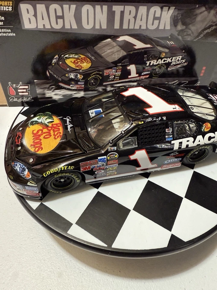 RARO* Bajo Martin Truex Jr. #1 Pro Shops 3 Days of Dale 2006 1/24 Diecast Foto 4 de 4