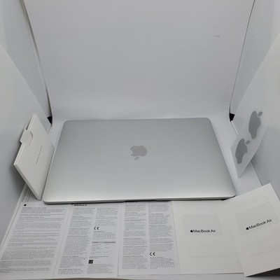 Apple MacBook Air M1 13'' 8GB 512GB Silber  Kratzer A2337_1,9_6