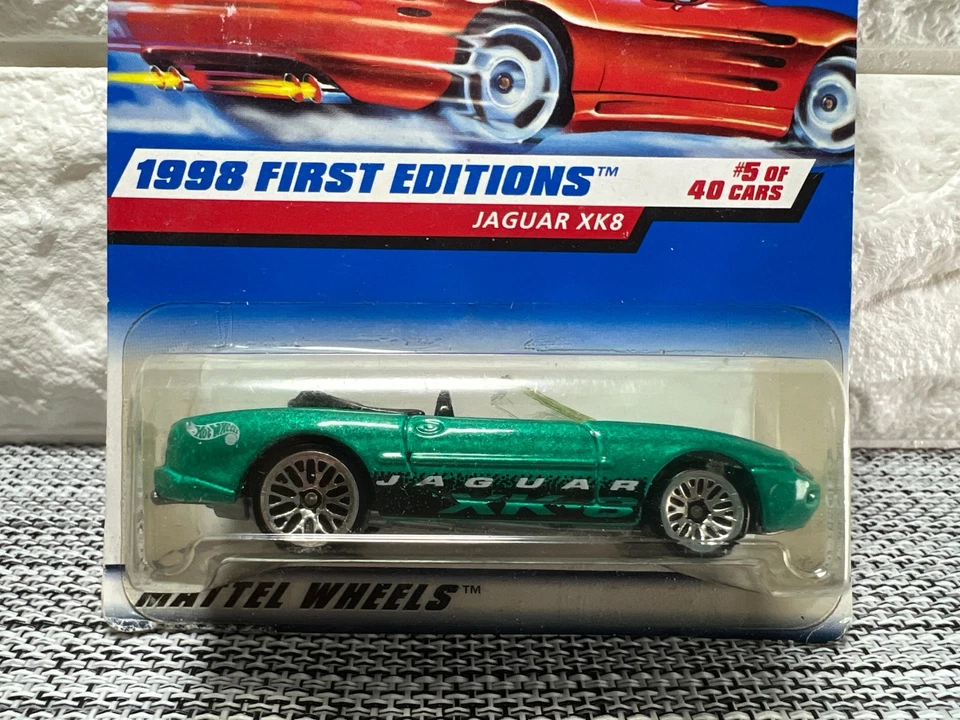 Hot Wheels 1998 First Editions #5 of 40 Cars Jaguar XK8 #639 Green - Image 2 of 4
