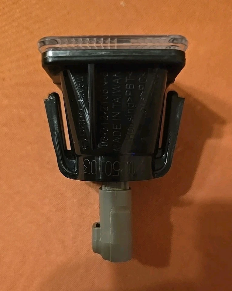 For Toyota Tacoma 2016 17 18 19 20 2021 License Plate Light Driver OR Passenger - Image 4 of 4