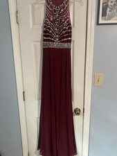 Formal Prom Dress Red/Maroon Size 4. Long and Sleeveless with Sequins