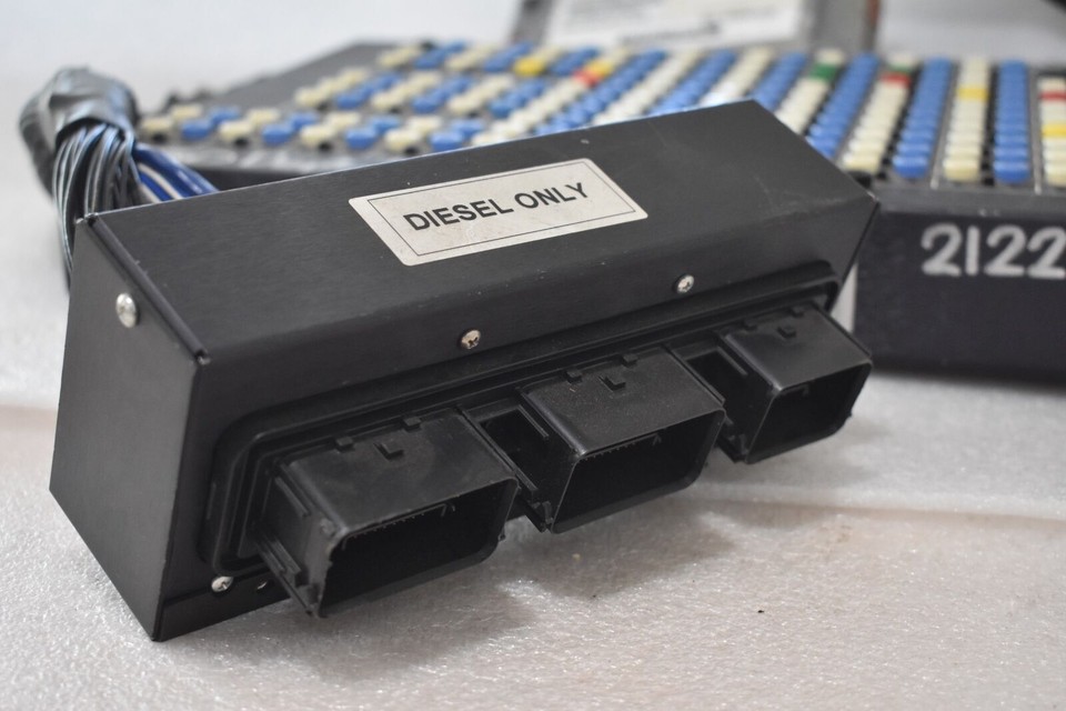 FORD DEBRON 2122-K-2H2 EEC 122 PIN SWITCHABLE BREAKOUT BOX, DIESEL ...