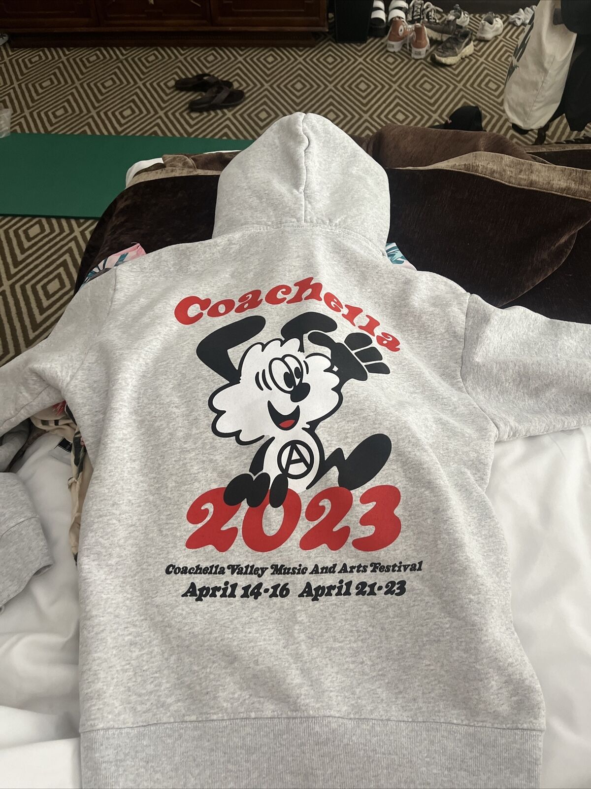 Verdy x Coachella 2023 Hoodie Size M Girls Dont Cry | eBay