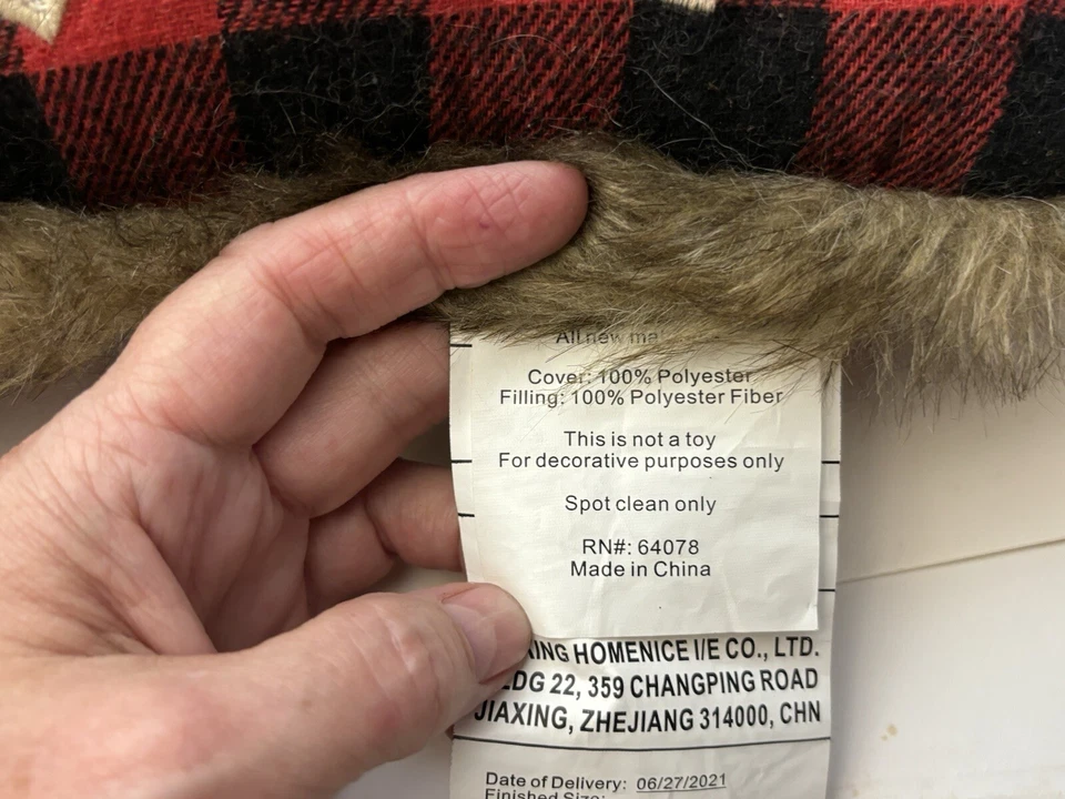 Buffalo Plaid Fur Snowman PILLOW Square Decorative 18 x 18 in Fuzzy Tactile EUC - Image 4 of 4