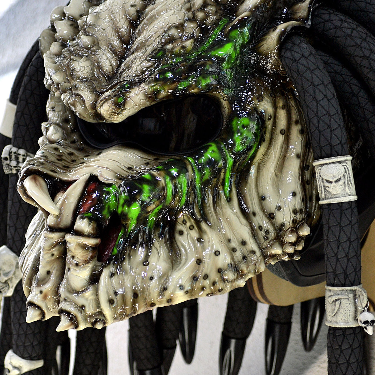 Predator after battle motorcycle helmet. DOT&ECE certified Predator after battle motorcycle helmet. DOT&ECE certified