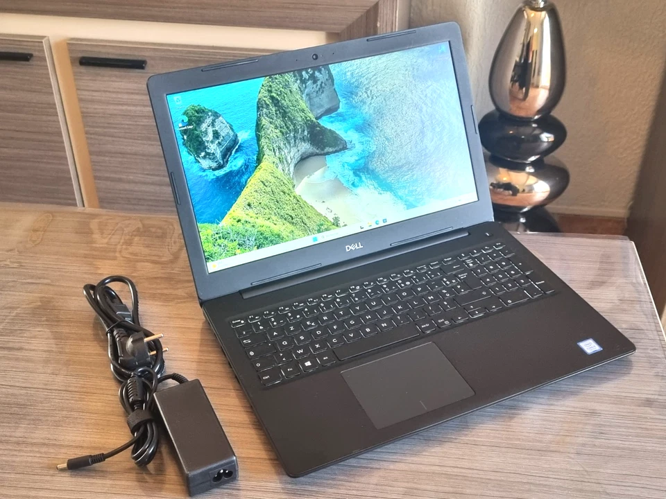 Dell Latitude 3590 · i5-7200U · 16GB · 256GB, photo 1 sur 5