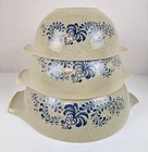 Set of 3 Vintage Pyrex Homestead Cinderella Nesting Mixing Bowls 442 443 444 Tan