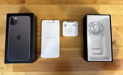 Apple iPhone 11 Pro Max 256 GB Space Gray - BOX & ACCESSORIES