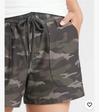 Athleta Camo Farallon Shorts Drawstring Pockets 119550 Green Plus Size 26 NWT