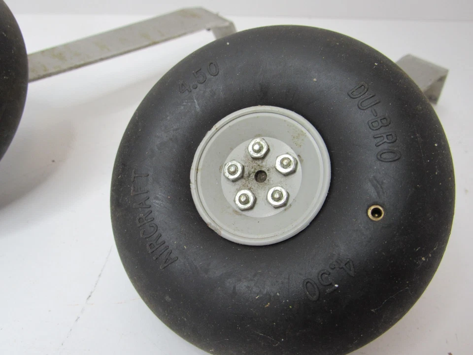 DU-BRO 4.5 Big Wheels Smooth Inflatable Tires RC Aircraft With Brackets  #P19 - Image 2 of 4