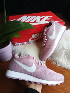 nike md runner 2 plum