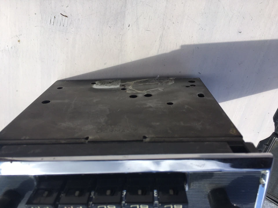 MERCEDES BENZ EUROPA TR RADIO 230 250  220 300 SE SEL 300SE RARE VINTAGE BECKER - Image 2 of 4