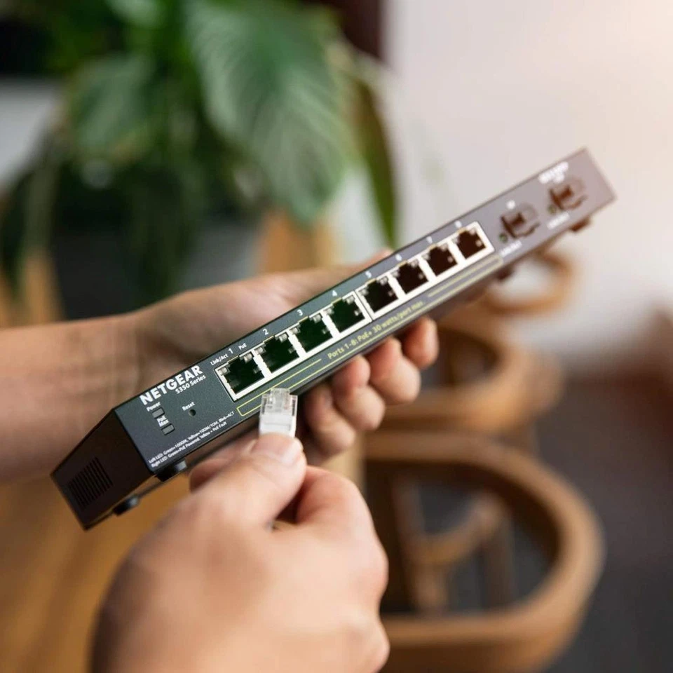 NETGEAR 10-Port PoE Gigabit Ethernet Smart Switch Managed 8x PoE+ 55W 2x 1G SFP - Image 4 of 4