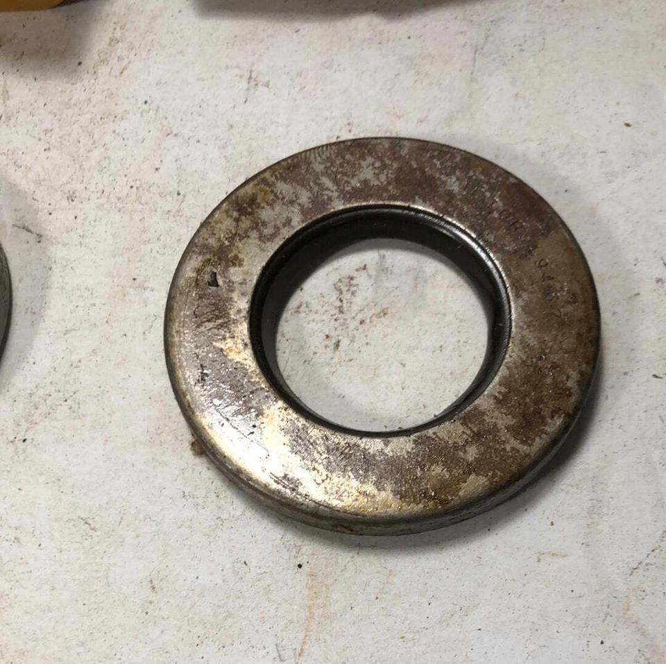 1939-1950 Studebaker Champ 6 inner rear wheel seal pair 516330 - Image 3 of 4