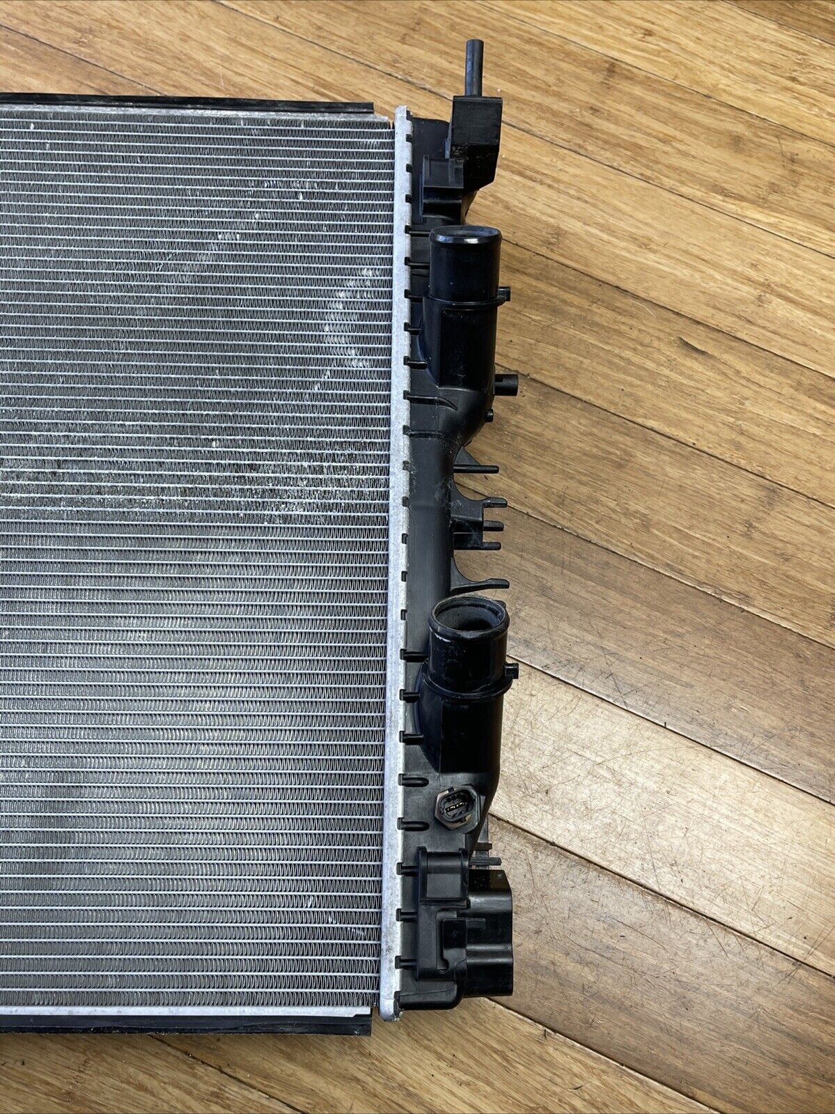 2014-2024 MASERATI GHIBLI M157 ENGINE COOLANT RADIATOR 57k miles OEM 16485982