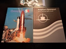 2 NASA John F. Kennedy Space Center Spaceport USA English TourBook Book