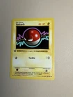 Voltorb 67/102 1st Edition Shadowless Base Set Regular NM - Pokemon Card